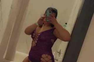 I LOVE TO PLEASE 👅 BIG BOOTY LICIOUS WHITE GIRL HERE, READY TO PLEASE YOU DADDY 👅💦 - Image 5