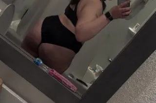 I LOVE TO PLEASE 👅 BIG BOOTY LICIOUS WHITE GIRL HERE, READY TO PLEASE YOU DADDY 👅💦 - Image 6
