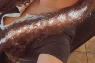 Busty Brown eyed Beauty. 👸🏻 limitless satisfaction. 🤤your new favorite bombshell❤ - Image 5