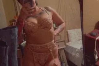 ALL NATURAL BODY.. BIG BOOTY..... - Image 1