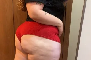 I am 35 Years older Hot and Se... - Image 2