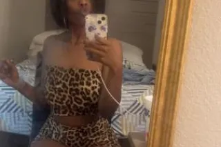 5'10 Slim Thickk Chocolate Ebony 🍫💦👅 - Image 7