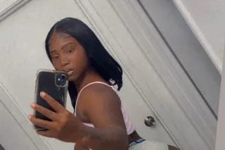 4'10 Juicy 🍫 Petite Babe ☀😻🏁 5... - Image 3