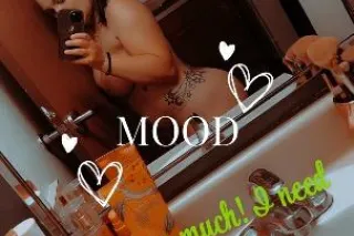 💋CAUTION: SLIPPERY WHEN WET💦 - Image 9