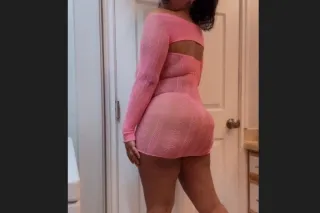 I'm everything you've been looking for😌 Im the PERFECT PACKAGE🎁🎀 Pretty Face💋Sexy thiccck 💦 🍒soft skin💦 Sweet Bubbly personality . will have you begging for more so come get a dose of Imanii baby 🫧💦🤤 - Image 6