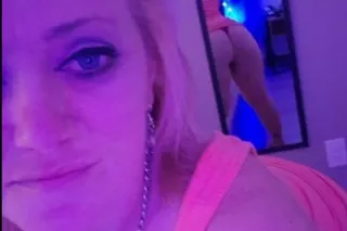 My throat will thank you!!!! 50 BBBJs til 5am!!! Incall and outcall - Image 5