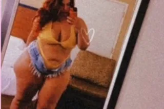 IN TOWN 🇩🇴🥰Big Booty Dominican... - Image 4