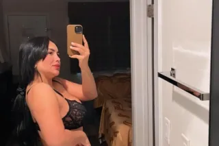 Bella Latina Muy Caliente 🌹 - Image 3
