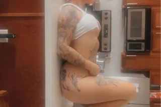 LAST CALLLL!!! CUM SEE ME WHILE U CAN 💋💋💋 - Image 4