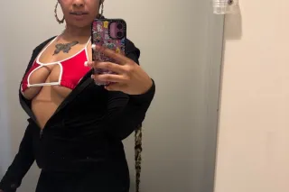 CREAMY RED BONE 😍 2 GIRL SPECI... - Image 1