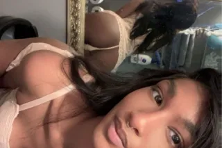 100% REAL PHAT PUSSY.. LAX INC... - Image 2