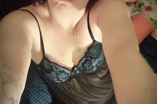 38 yr old single mama looking ... - Image 3