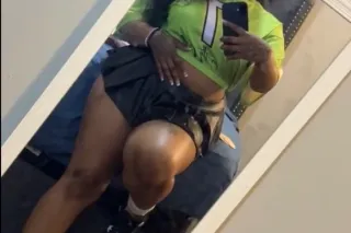 im back😩 2 girl special - Image 7