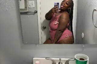 Sweet Cheeks Here - Image 2
