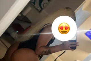 SS ONLY😍Your 5'0 foot Fantasy ... - Image 1