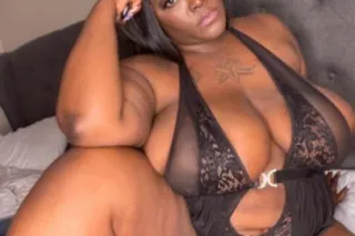 💕Gigantic bOObs and aZZ to match💕 I wanna put my mouth on you 🤤💕 outcalls - Image 2