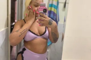 Come Slutt This Wet Fat Juicy Pussy Out😘 - Image 5