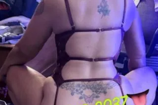 💋💦👅Wanna Lay between Sum Thick ThighZ & Stare Into these Sexy EyeZ👁 HMU 💋💦👅 - Image 5