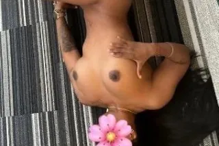 💕💕 Latina Queen lets have the ... - Image 3