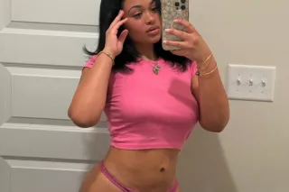 hottest topic 🤩 - Image 6
