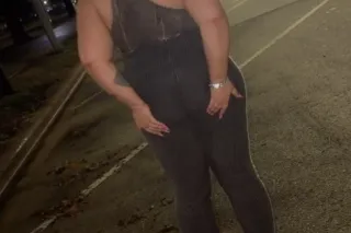 TIGHEST💦IN TOWN🛣 - Image 1