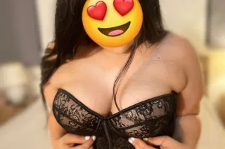 Available 🍑🤤 - 23 - Image 2