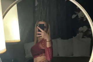 COME RELEIVE SOME HOLIDAY STRESS WITH FINE PETITE SNOW BUNNY❄ BIG BOOTY🍑 SMALL WAIST😍 OUTCALL - Image 5