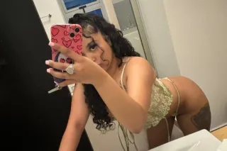 Sexy Wettt Latina🍭💦👅 - Image 5