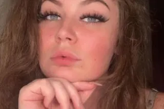Gorgeous 😘 Bombshell 🥵 Availab... - Image 4