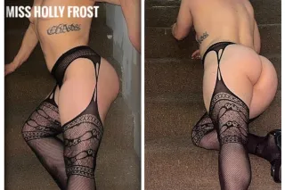 MISS HOLLY FROST BEST BOOTY ON... - Image 4