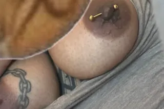TEXT ME 😍 AVAILABLE ✅📲 - Image 1