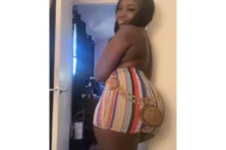 🍫 CHOCOLATE PRETTY P🍒SSY~ SLOPPY DEEP THROAT QUEEN 👅 😉😘🍫 - Image 2