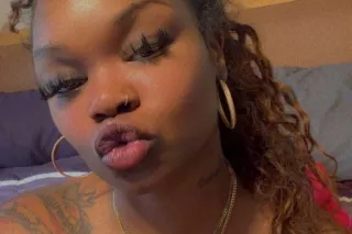 757 IM BACKK 😍 THE REAL NAOMI.... - Image 1
