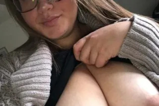 Serious people text me only to this number👉41 09 41 29 46 - Image 1