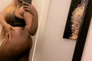 Ebony Goddess🍫🍑😍🤗 - 24 - Image 3