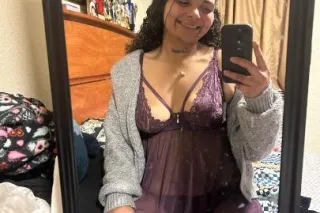 baby its cold outside ❄🫦sexxy, exotic n' erotic🤪❣💦 CUM TREAT YOURSELF 💋🥵 - Image 5