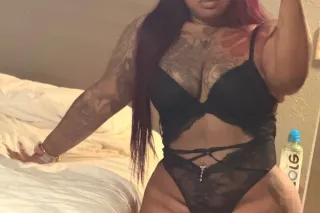 Tatted Native & Black Content Creator🌟 35k on twitter! yes we can ft or google meet baby! Anal avail💦 - Image 2