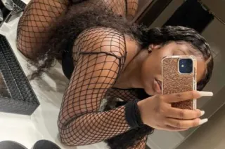 Naughty Girl ❤ - 27 - Image 2