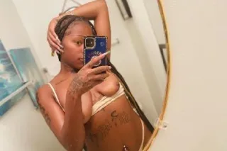 ((CARY))))It's Feefee Babiii💞💕... - Image 4