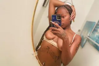 ((CARY))))It's Feefee Babiii💞💕... - Image 1