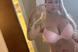 BACK IN TOWN 💋❄ Busty Upscale Barbie ❄💋 INCALL/OUTCALL 👅 - Image 1
