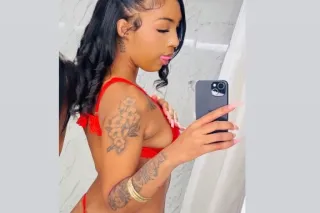 New In Town💕🫦 - Image 3