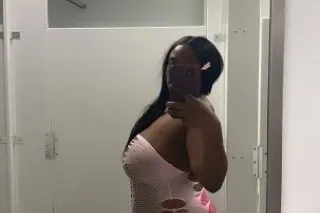 👅💦🍭💗*IN/OUTCALLS 💗24/7 AVAILABLE. Squirter Alert💦 Nothing like a bald, clean, tight, juicy pussy😜No need to ask - Image 1