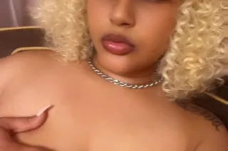 NEW🔥HOTTY LATI🫦FETISH🍆👅MASSAGE... - Image 1