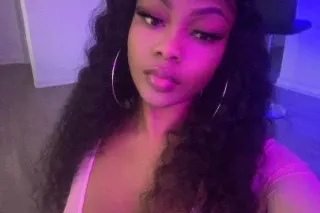 CHOOSE ME BABY 😘 - 22 - Image 1