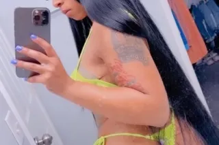 NEW IN TOWN 💦 here for a fun t... - Image 2