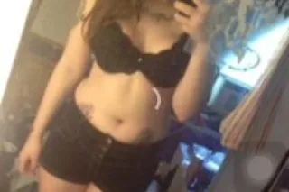 curvy, 27yr old artsy alt/emo anime gf - GFE or domme or online - Image 8