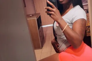 ✨INCALL✨ Mrs. Slippery When We... - Image 4