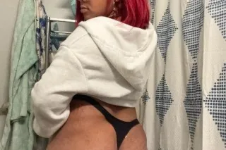 Spanish mami, Fine and ready f... - Image 1