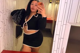 Natural beauty with big booty.... - Image 3